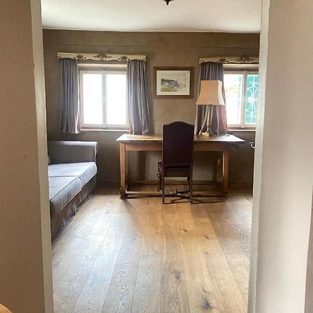 Privatzimmer In 400 Jahre Alten Bauernhaus Niederalm Esterno foto