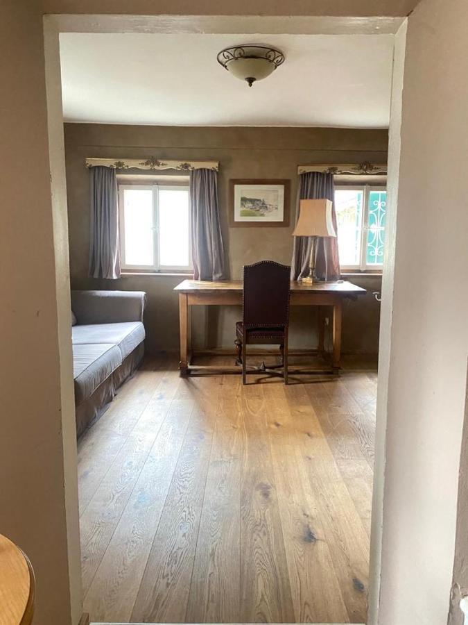 Privatzimmer In 400 Jahre Alten Bauernhaus Niederalm Esterno foto