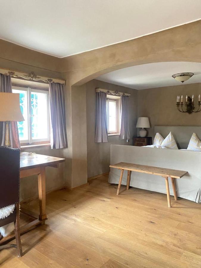 Privatzimmer In 400 Jahre Alten Bauernhaus Niederalm Esterno foto